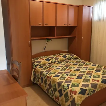 Ema Apartment *